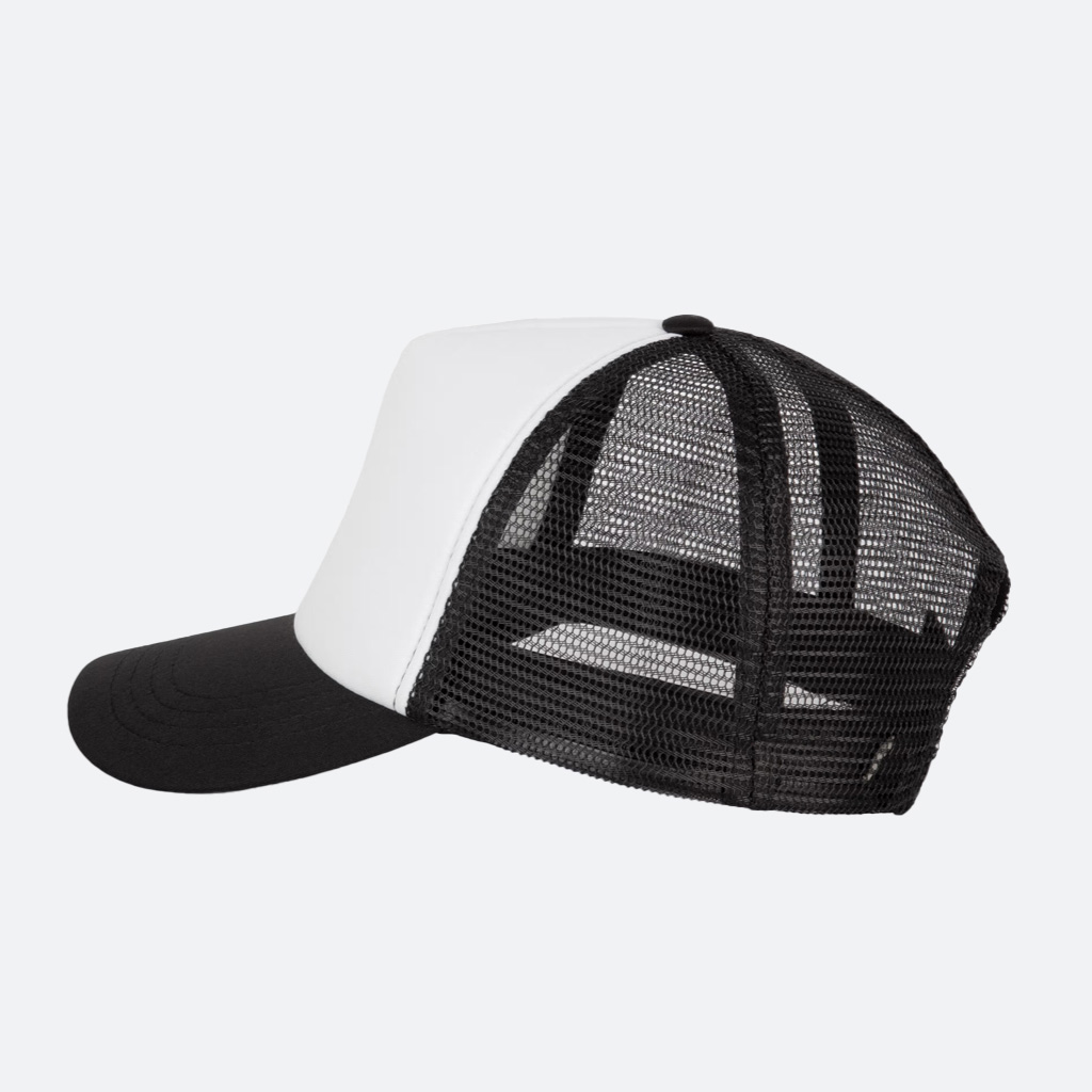 Casquette-Blanc-et-Noir-Side